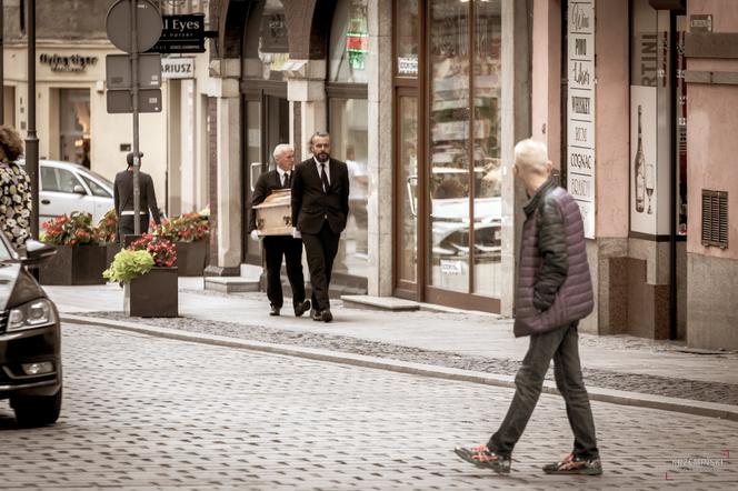 Trumna w centrum Gliwic zszokowała mieszkańców