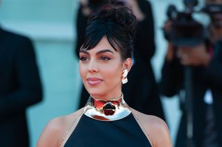 Tajemnica fortuny Georginy Rodriguez! Milionowe kontrakty i luksusowe życie u boku Ronaldo