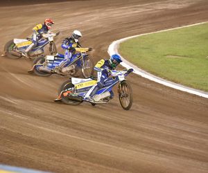 PRES Grupa Deweloperska Toruń - Bayersystem GKM Grudziądz, zdjęcia Motoareny. Fotorelacja z trybun i toru