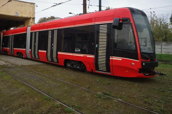 Kolejne, nowe tramwaje wyjadą na śląskie tory. Jak będą wyposażone?