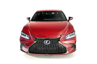 Lexus ES 300h F Sport