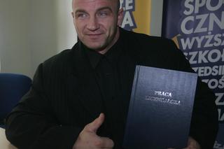 Mariusz Pudzianowski skończył studia