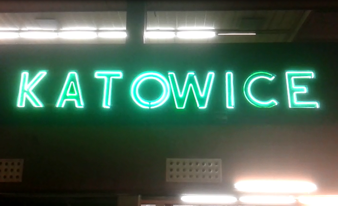 Wystawa neonów na stałe zagości w Centrum Kultury Katowice [ZDJĘCIA, WIDEO]