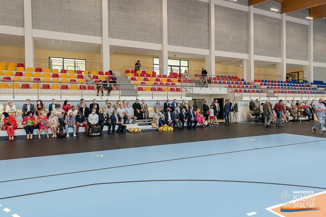 Bartoszyce: Hala widowiskowo-sportowa oficjalnie otwarta. Zobacz, jak wygląda