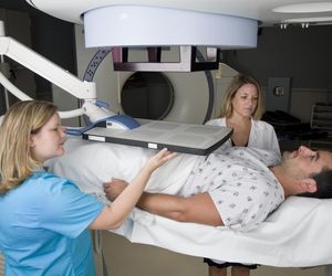 Podrażnienie jest miejscowe, ale czasem dotkliwe. Skóra a radioterapia