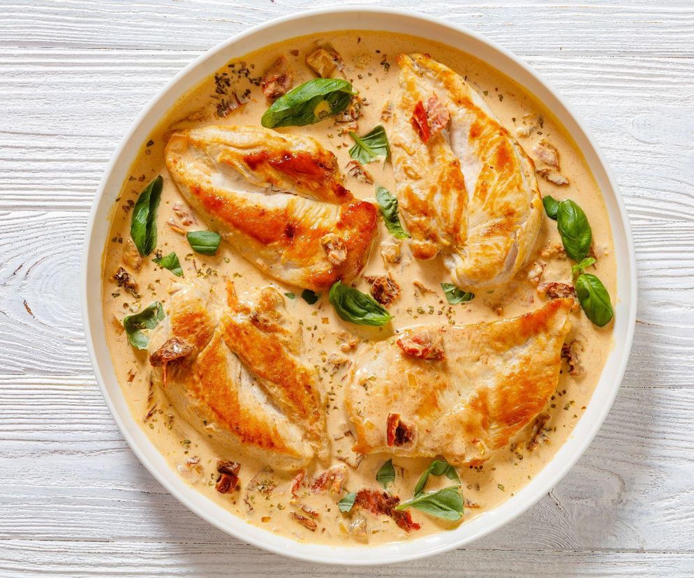 Filety z kurczaka po hawajsku. Prosty przepis na obłędny obiad dla całej rodziny