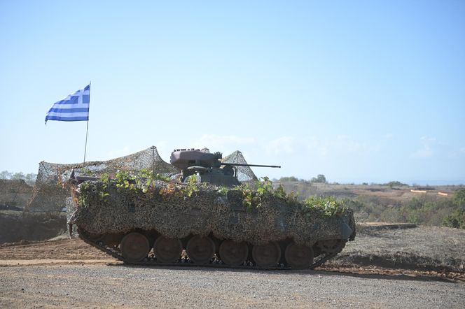 Ponad 400 nowych wozów bojowych i modernizacja czołgów. Niemcy kuszą Grecję