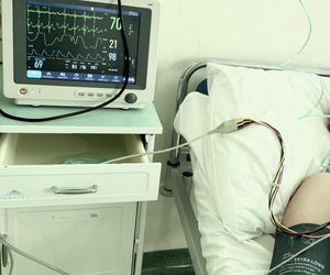Lublin. Marszałek województwa lubelskiego pochwalił szpital. Jarosław Stawiarski sam nagle do niego trafił [ZDJĘCIA]. 