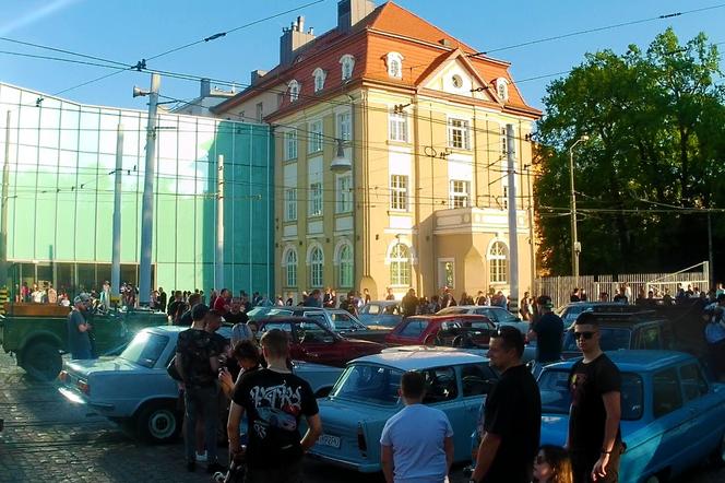 Parada zabytkowych pojazdów w Szczecinie