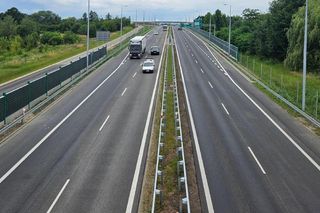 Na rozbudowę lotniska w Pyrzowicach trzeba jeszcze poczekać, ale już teraz dojazd będzie dużo wygodniejszy i łatwiejszy 