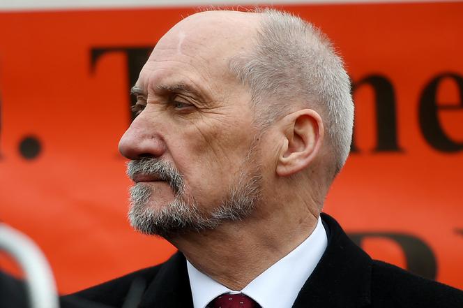 Macierewicz ma się tłumaczyć przed Dudą