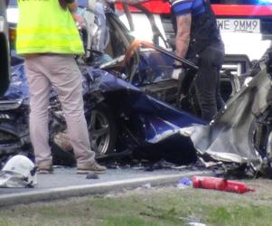 Tragiczny wypadek w Kalinowcu. Auta stanęły w ogniu po czołowym zderzeniu. Jedna osoba nie żyje