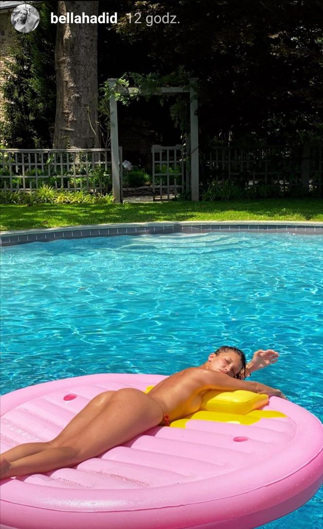 Bella Hadid opala się topless