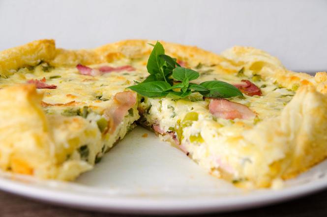 Quiche z łososiem 