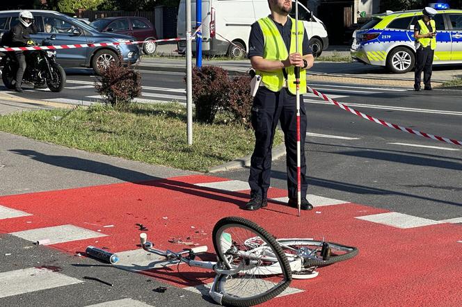 Wypadek w Wesołej. Matka i 9-letnia córka potrącone przez tira