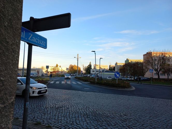 Będzie nowe rondo w Lesznie. W miejscu, gdzie kłopot ma pewnie niejeden kierowca [ZDJĘCIA]