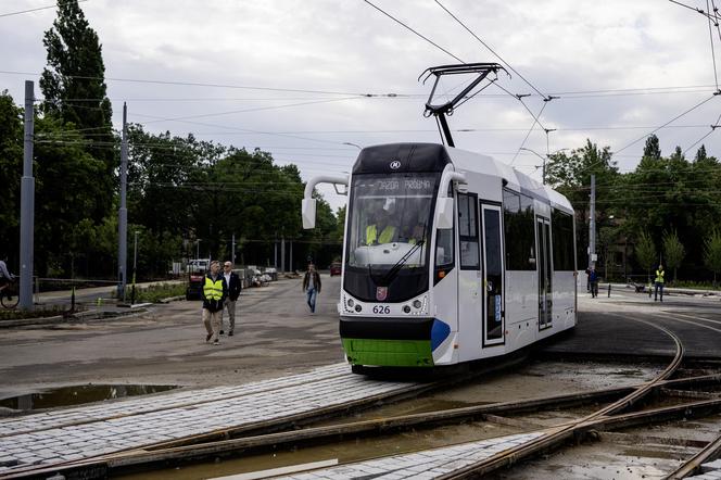 Pierwszy tramwaj na ul. Sosabowskiego