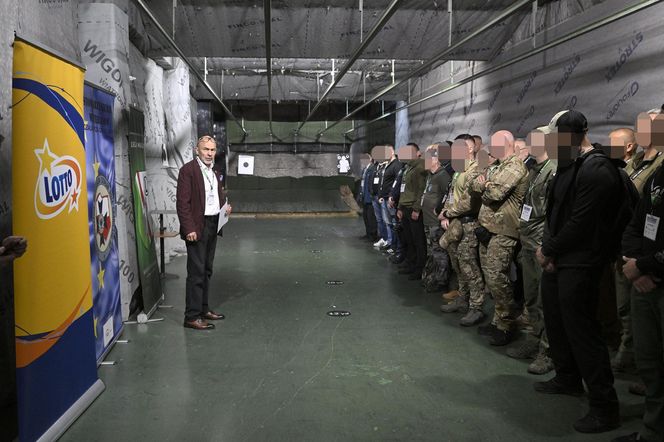 Zawody strzeleckie w Warszawie. Z bronią weterani, funkcjonariusze i żołnierze