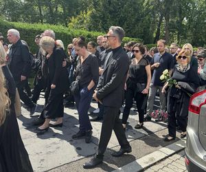 Michał Czernecki z nową partnerką na pogrzebie Joanny Kołaczkowskiej