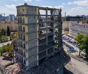 Rozbiórka wieżowca Gazowni Łódzkiej pzry ul. Uniwersyteckiej w Łodzi