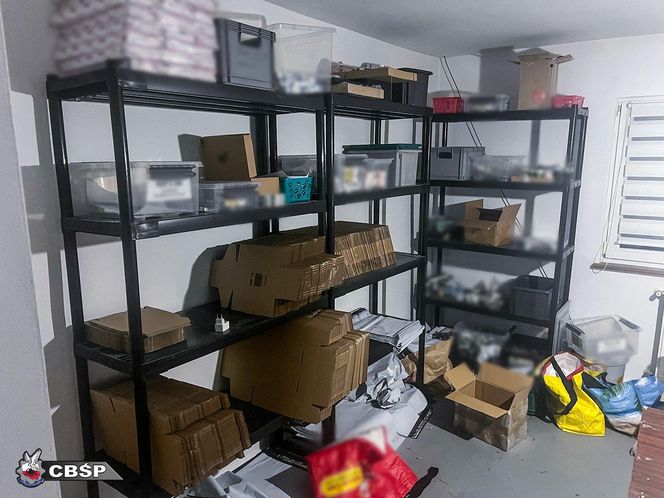 CBŚP rozbiło gigantyczną fabrykę leków