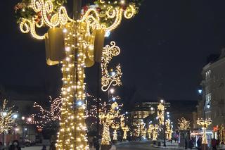 Warszawska iluminacja świąteczna. Magiczny spacer Traktem Królewskim