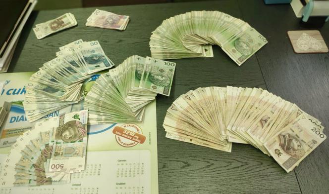 Piła. Kradli auta w całej Polsce o ogromnej wartości! Trop za szefem gangu prowadził do Austrii [ZDJĘCIA]