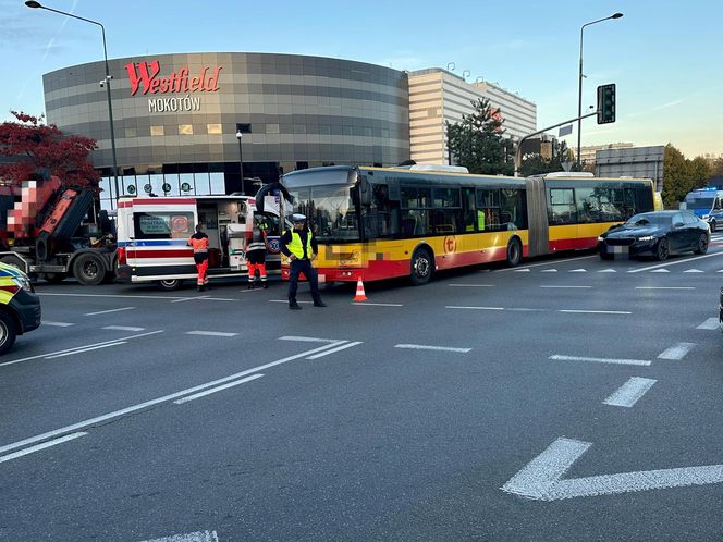Wypadek autobus laweta