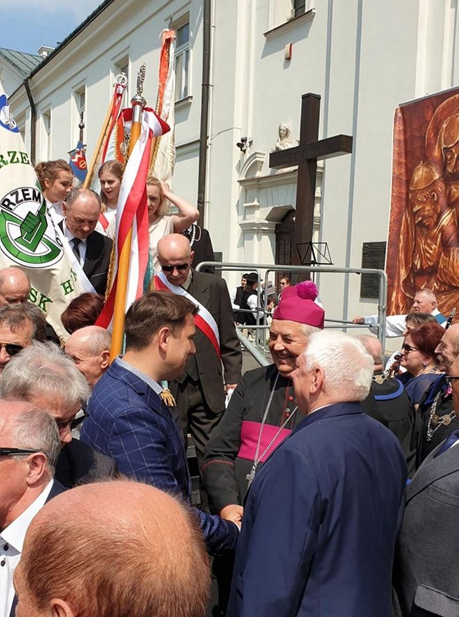  15 Edycja kremówki papieskiej. 