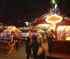 Szczeciński Jarmark Bożonarodzeniowy rozpoczęty! W mieście można już poczuć świąteczny klimat