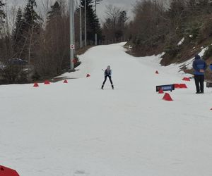 Narciarze SKI Tumlin na zawodach na Kubalonce