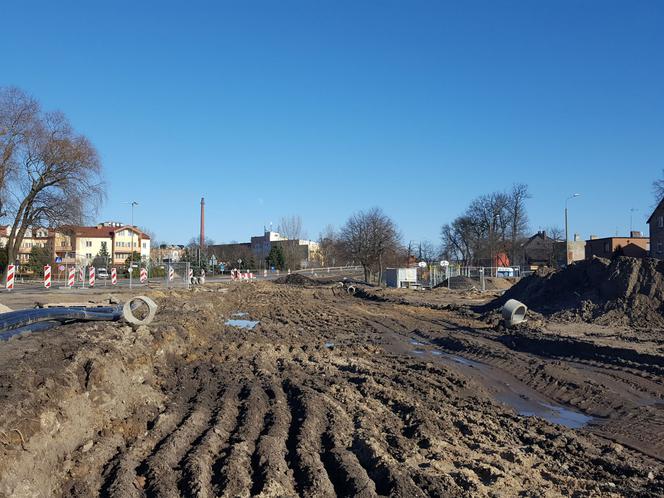 Budowa ronda na skrzyżowaniu Szybowników z Wolińską w Lesznie