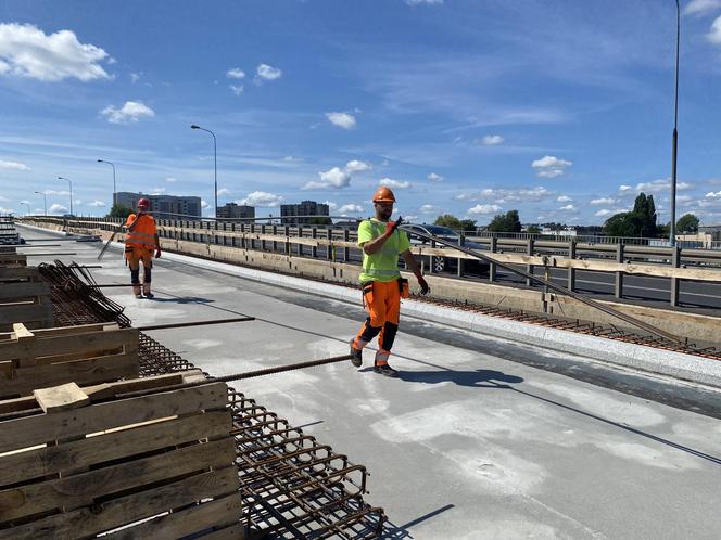 Jak idą prace przy wschodniej nitce wiaduktu przy ul. Zjednoczenia? Sprawdziliśmy