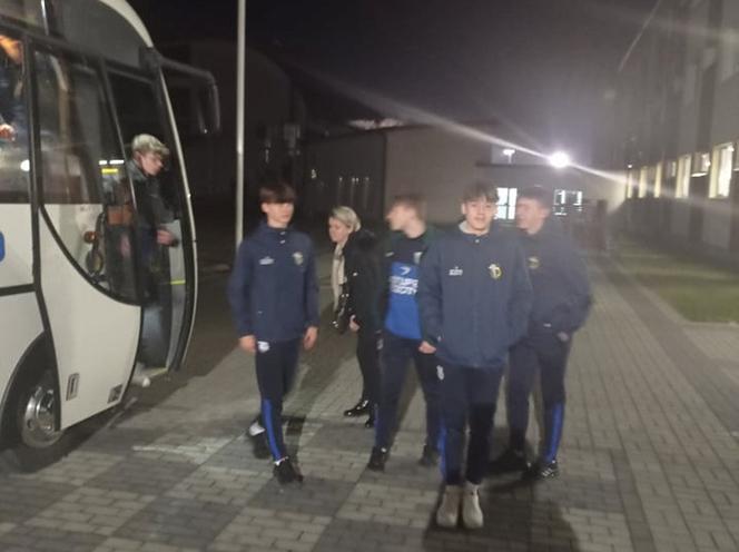 Szkoła Mistrzostwa Sportowego w Tarnowie i Klub Czarownic pomagają dzieciom na Ukrainie