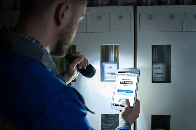 Zużycie energii w przemyśle. Na czym polega smart metering? 