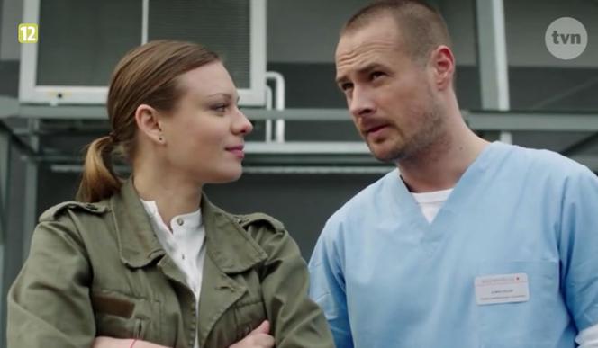 Lekarze 3 sezon odcinek 2 (odc. 28). Maks Keller (Paweł Małaszyński), Olga Rojko (Magdalena Boczarska)