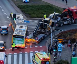 Wypadek autobus laweta