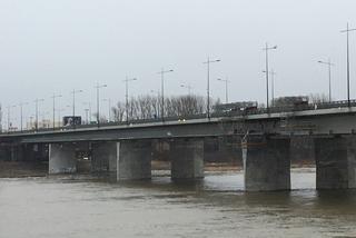 Ruszyła budowa kładki pieszo-rowerowej pod mostem Łazienkowskim