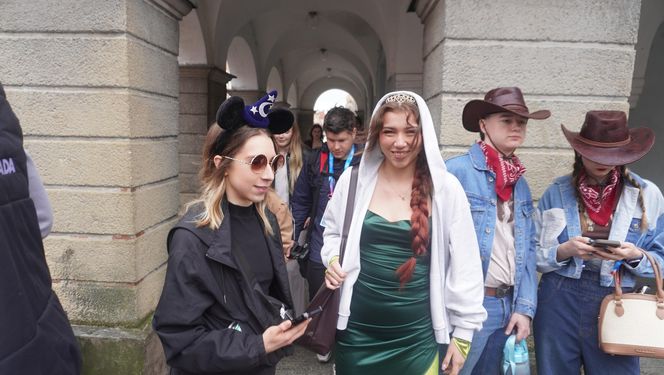 Kortowiada 2025. Studenci nie zawiedli. Zobacz najlepsze przebrania z Parady Wydziałów!