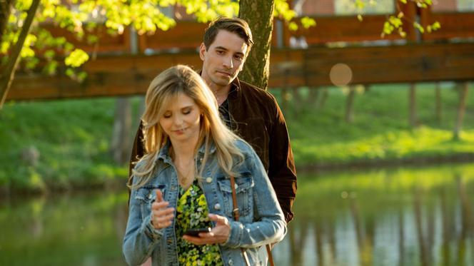 Barwy szczęścia, odc. 2503: Iwona (Izabela Zwierzyńska), Tomasz Kępski (Jakub Sokołowski)