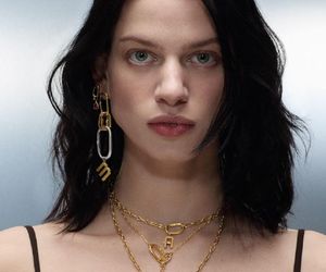 Modna bizuteria na wiosnę! Te propozycje nigdy się nie znudzą 