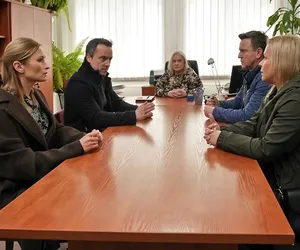 Pierwsza miłość, odcinek 3569: Marysia i Michał spalą się ze wstydu za zachowanie Julki. Będą świecić oczami przed dyrekcją szkoły - ZDJĘCIA