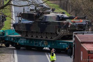 Czołgi Abrams przyjechały do Warszawy. Trafiły do 1. Warszawskiej Brygady Pancernej