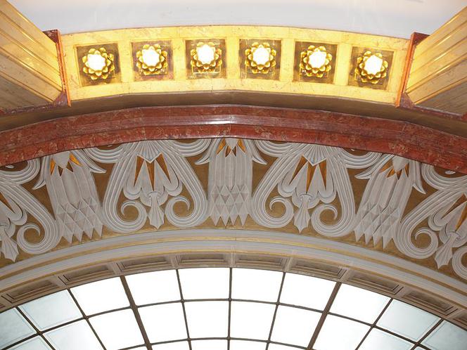 Detal wnętrza Sejmu Śląskiego – przykład stosowania art deco jako stylu państwowego odrodzonej Rzeczpospolitej
