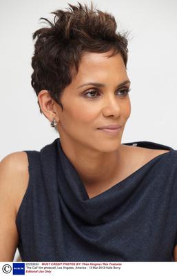 Halle Berry urodzi