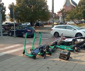 Motocyklista zderzył się z osobówką. 36-latek w szpitalu