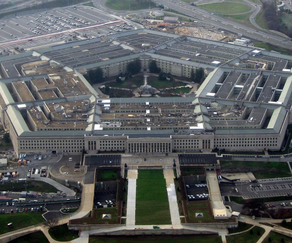 Zmasowany atak USA na Iran? Pentagon twierdzi, że trzy ośrodki jądrowe przestały istnieć