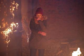 Pierwsza miłość, odcinek 3212: Oskar uratuje Kalinę w pożaru w drewutni. Co z Alejandro?