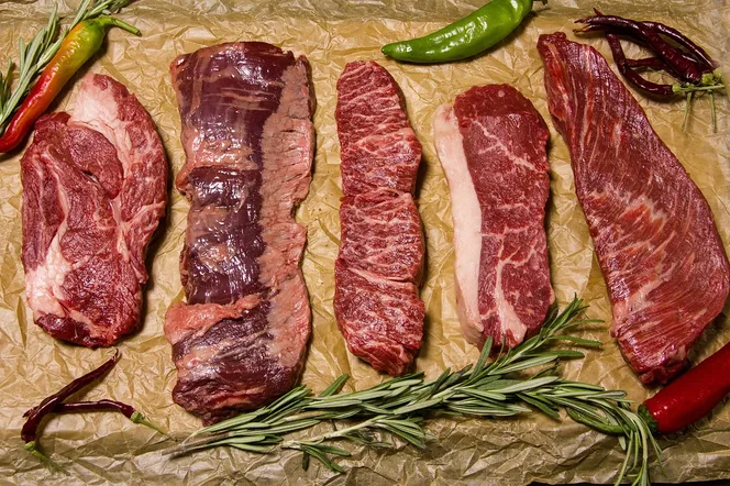 Czy w piątek 11 listopada można jeść mięso? Jest decyzja arcybiskupa
