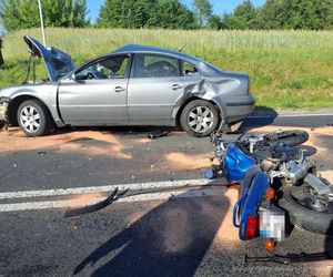 Śmiertelny wypadek pod Radomskiem. Osobówka zderzyła się z motocyklistami [ZDJĘCIA]